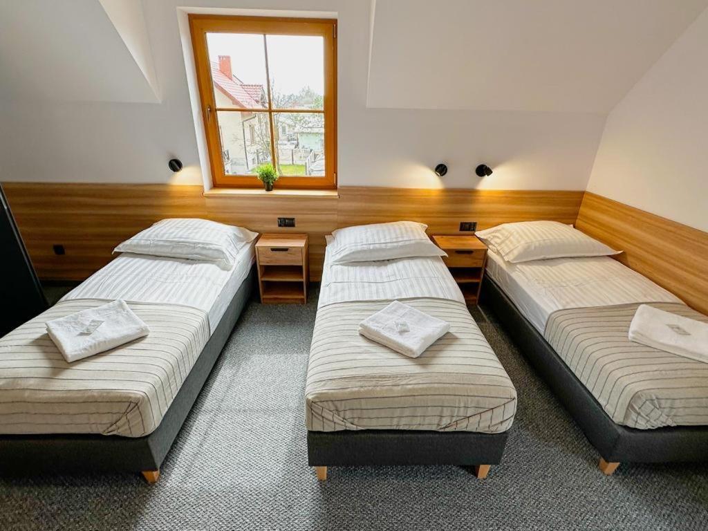 Hotel Czerwone Korale Cielimowo Bagian luar foto