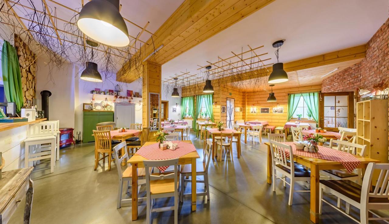 Hotel Czerwone Korale Cielimowo Bagian luar foto