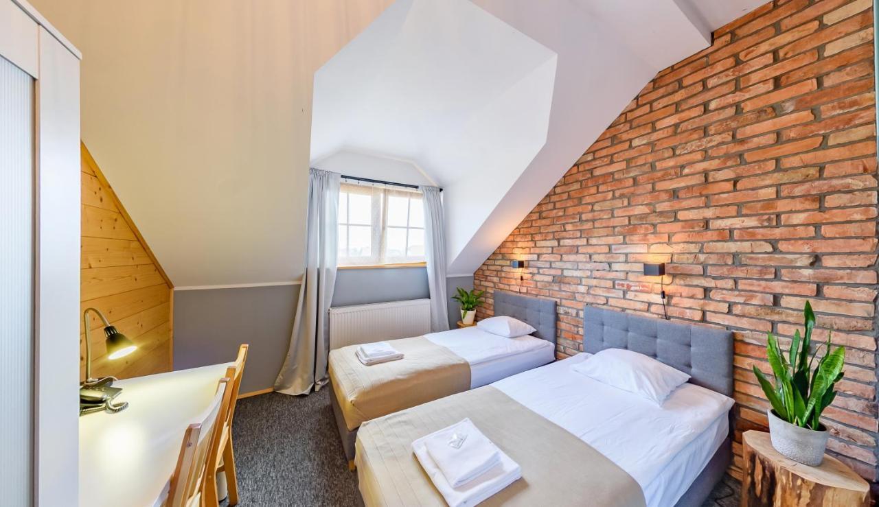 Hotel Czerwone Korale Cielimowo Bagian luar foto